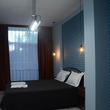 Hi Hotel الماتي المظهر الخارجي الصورة