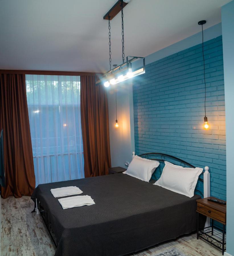 Hi Hotel الماتي المظهر الخارجي الصورة