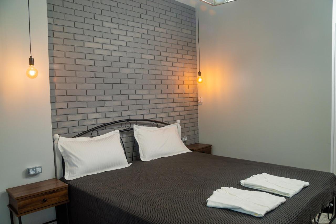 Hi Hotel الماتي المظهر الخارجي الصورة